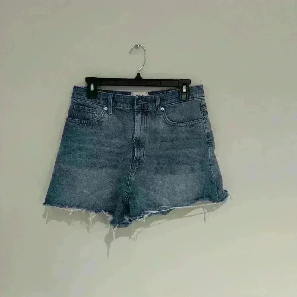 BDG Blue Denim Shorts 30W Like New